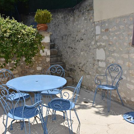 Villa Les Volets Bleus Provins Exterior foto